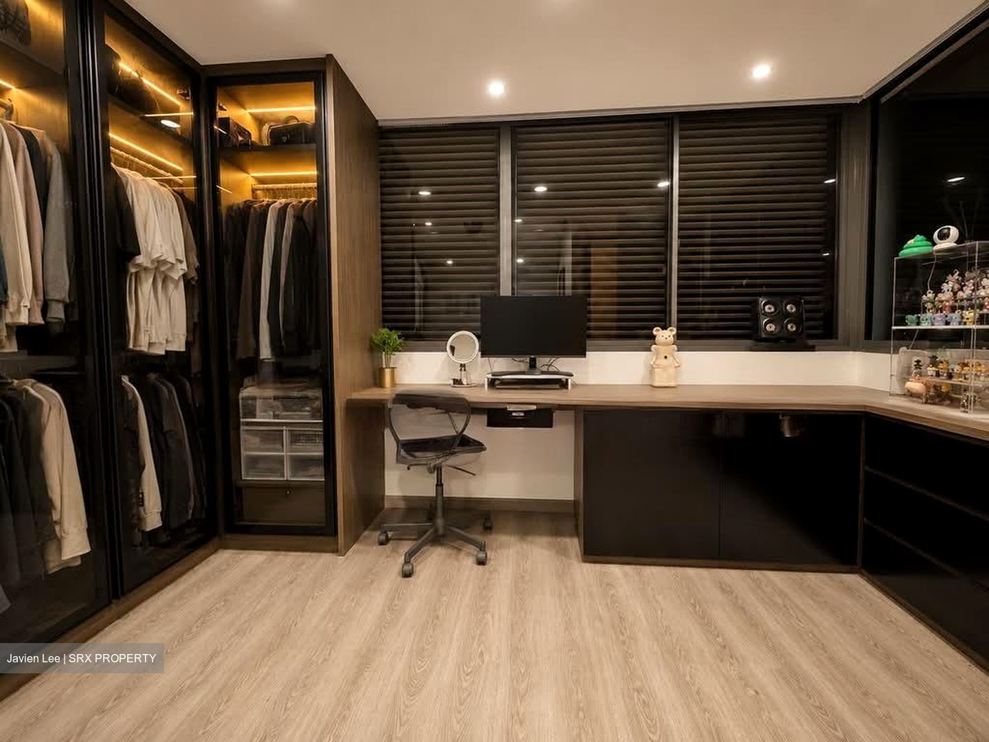Stratum (D18), Condominium #572758511